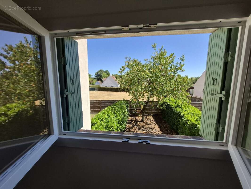 Appartement 42 m² à Saint-Maurice-Montcouronne  - photo 6