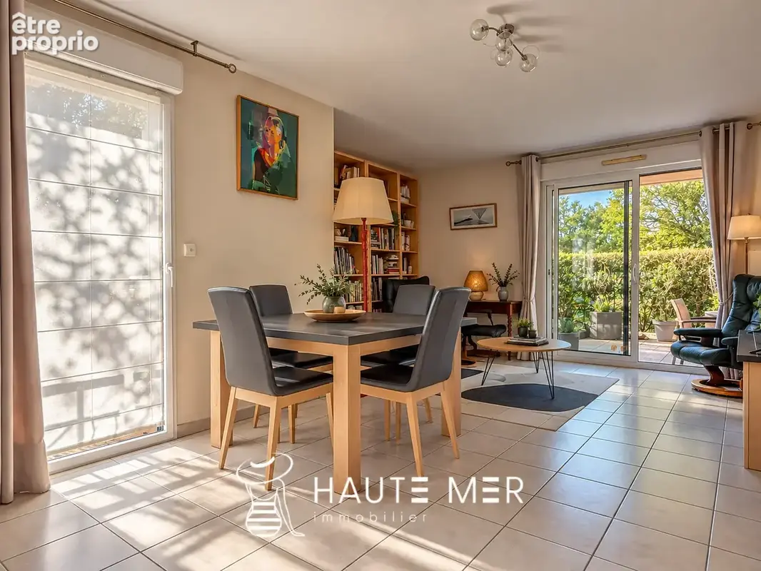 CAMÉLIA - Un appartement T3 avec double garage au cœur de la ville - photo 4
