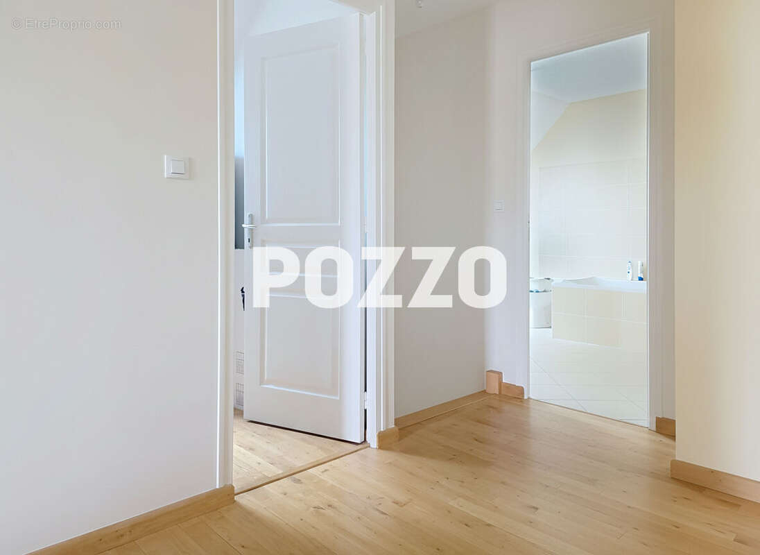 Maison Yquelon 6 pièce(s) 137 m² - photo 8