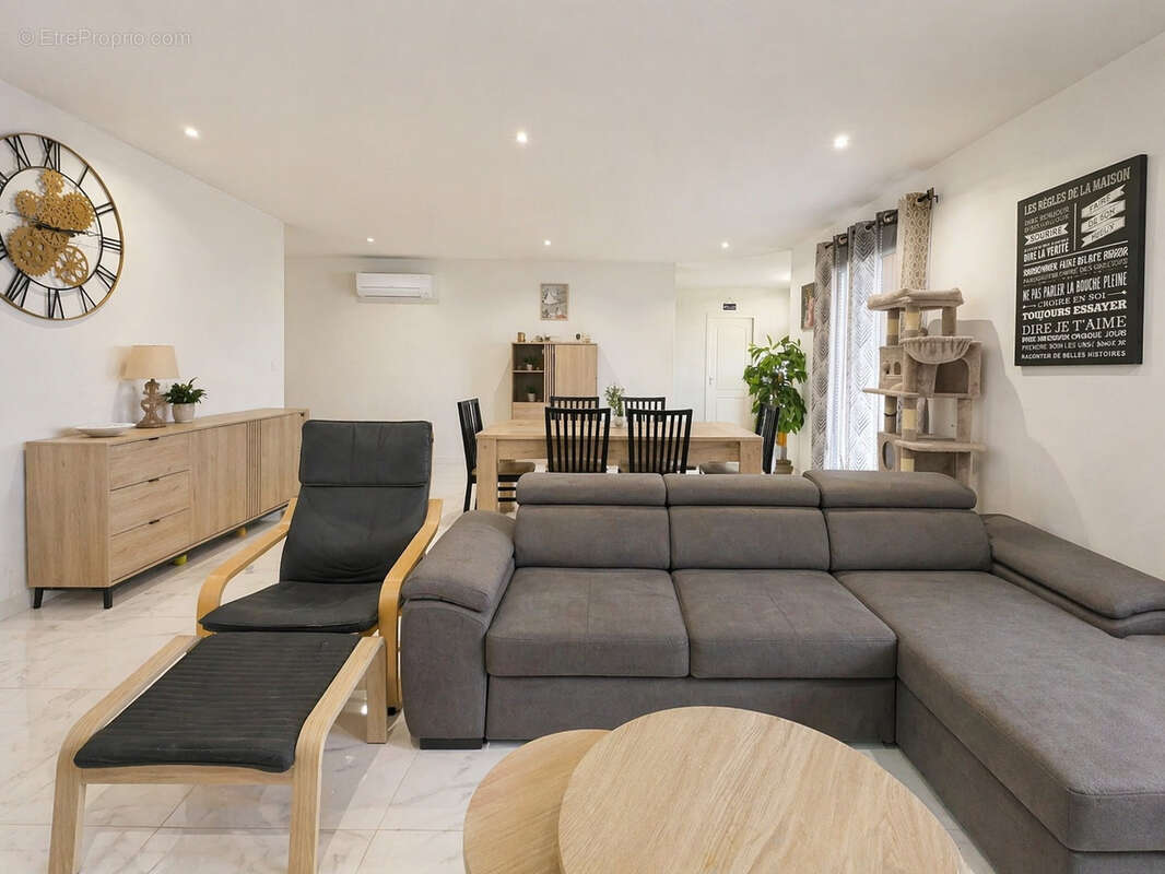 Maison à CHATILLON-LA-PALUD