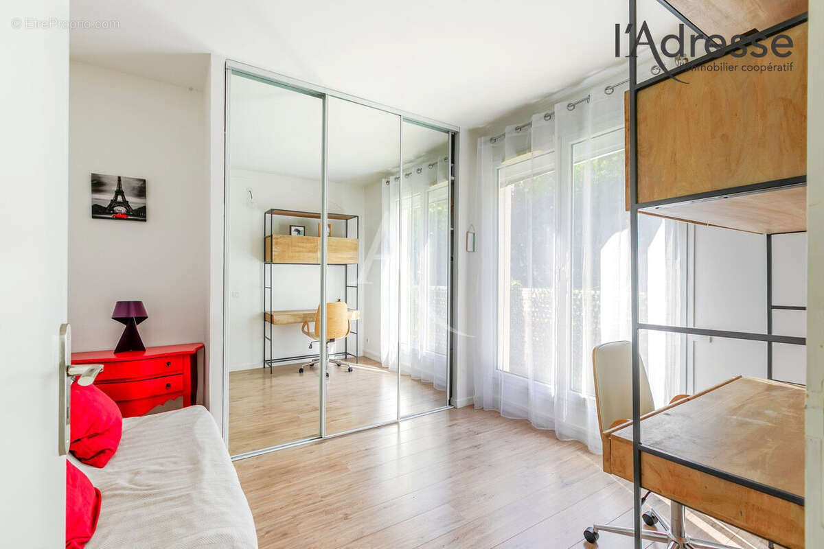 Appartement à SURESNES
