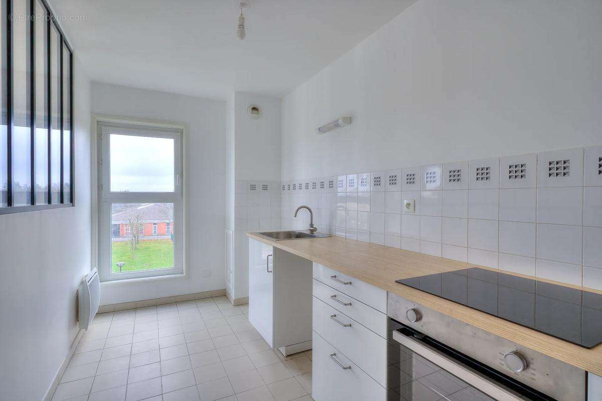 Appartement à VOISINS-LE-BRETONNEUX