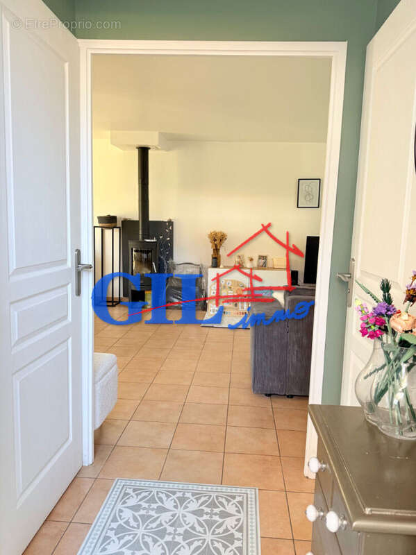 Maison à SAVIGNY-LE-TEMPLE