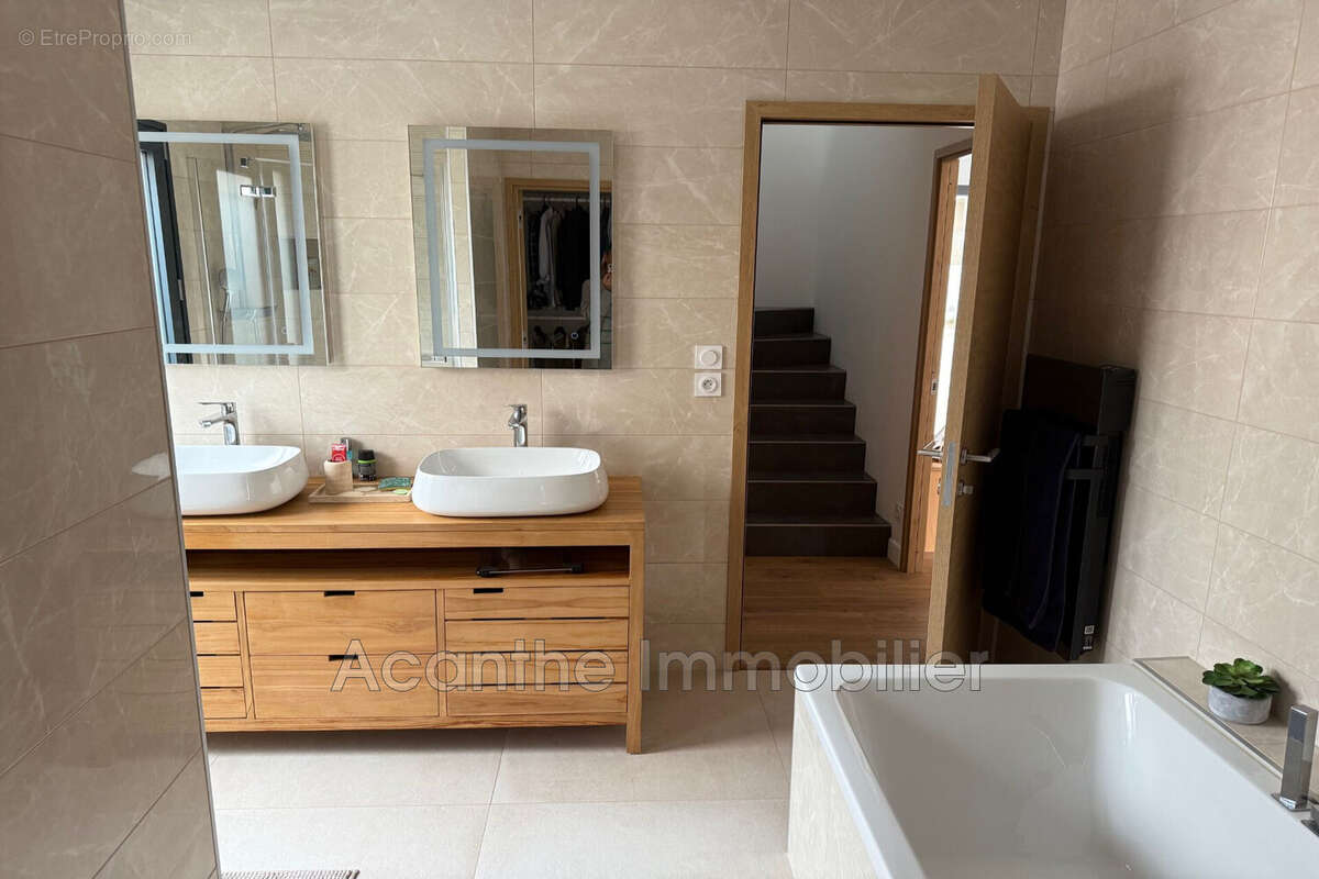 Maison à SAINT-GELY-DU-FESC