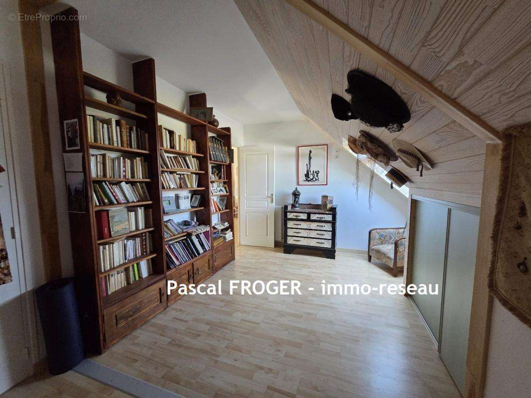 Maison à LA TURBALLE