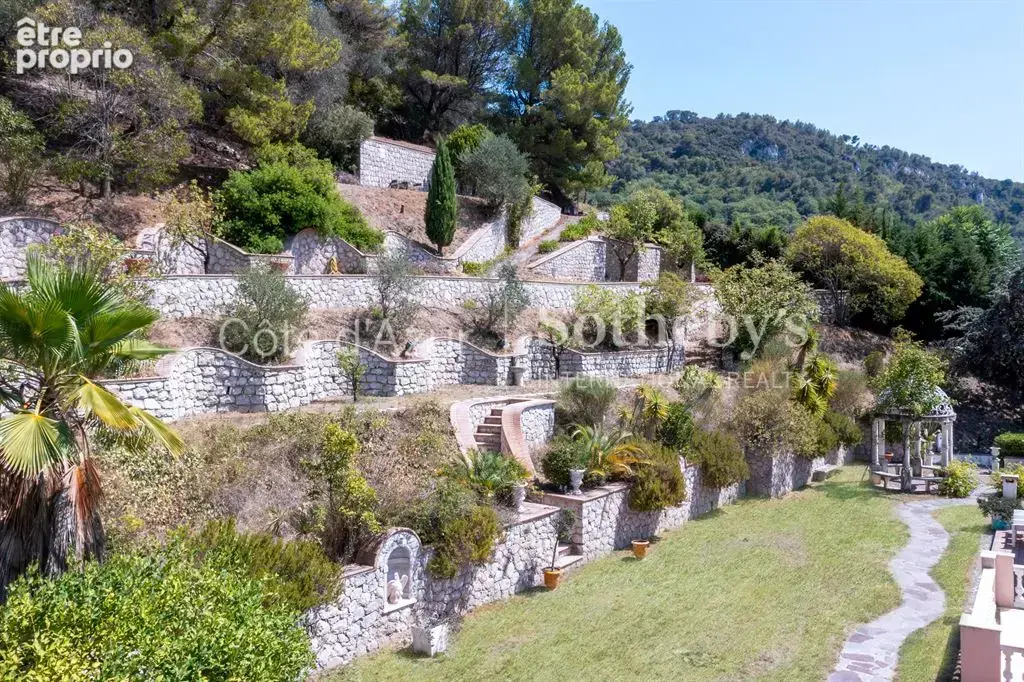 Nice Vinaigrier, villa de plus de 450 m² avec piscine et vue panoramique - photo 6