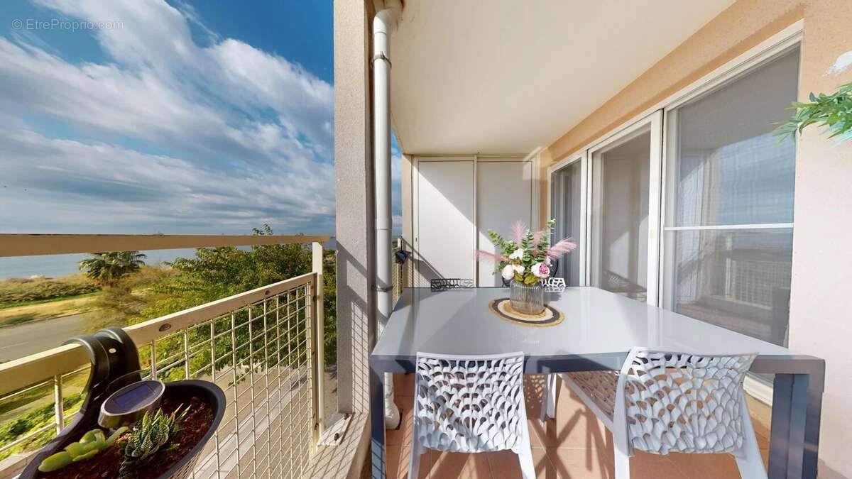 Appartement à PORT-DE-BOUC