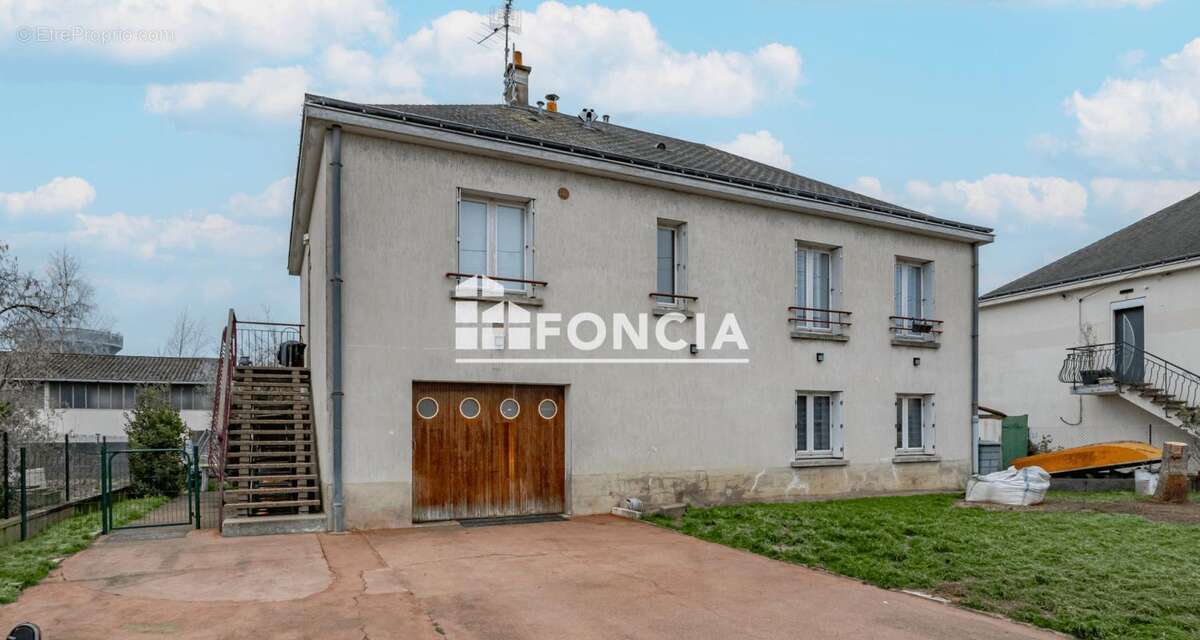 Maison à SAINT-PIERRE-DES-CORPS