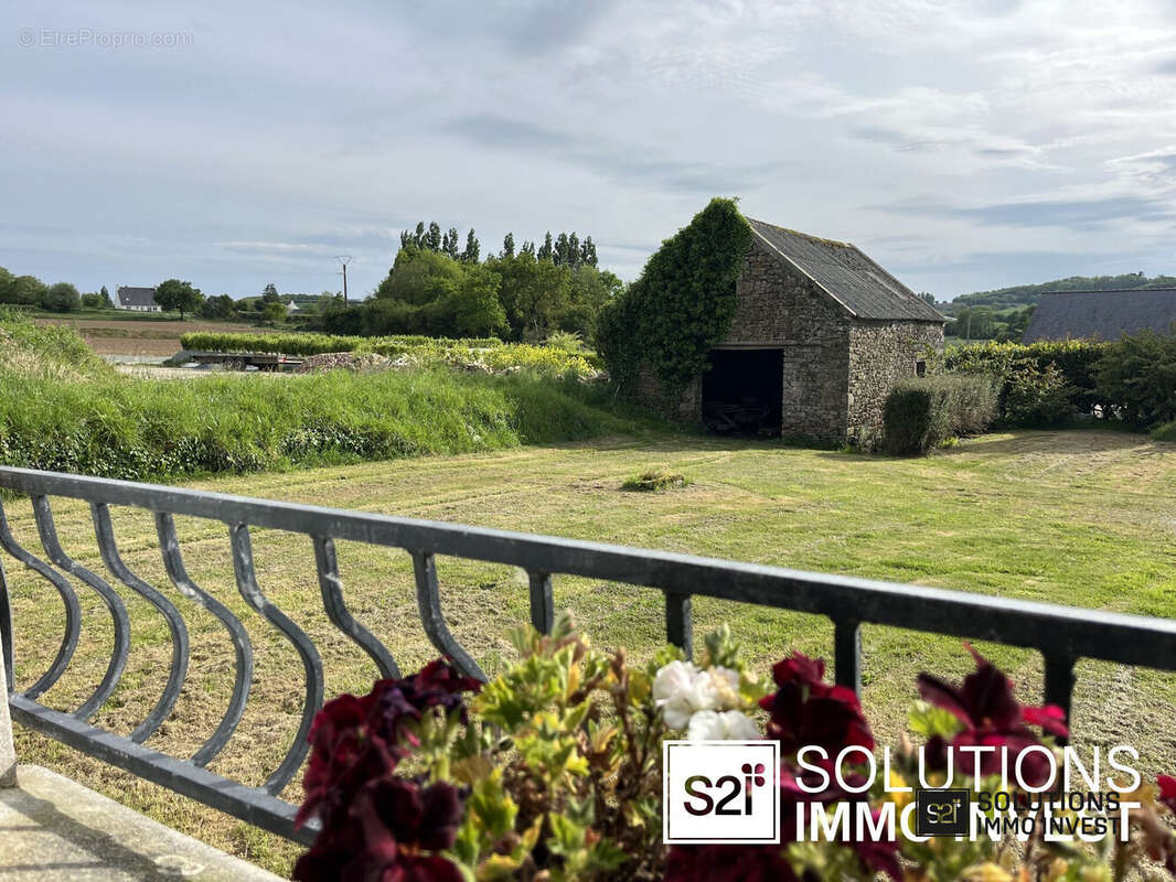 / - Maison à PLOUIDER