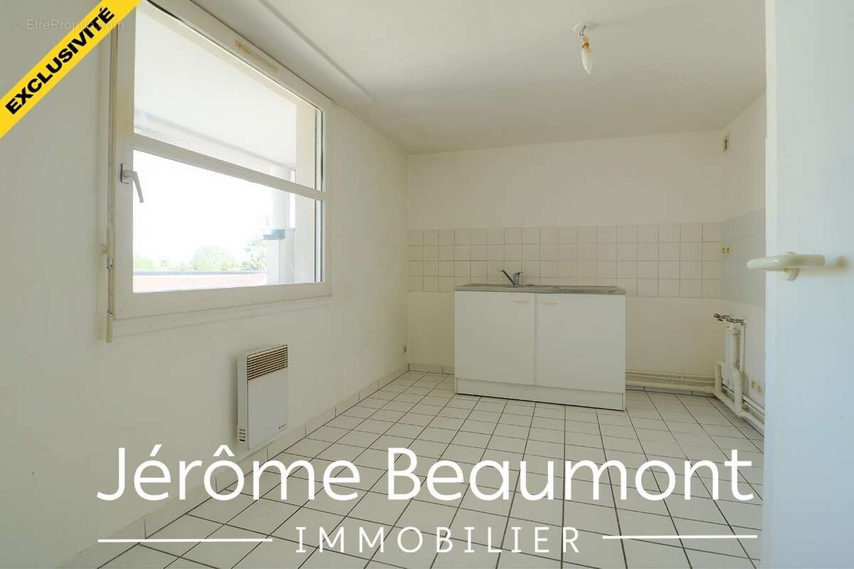 Appartement à EZANVILLE