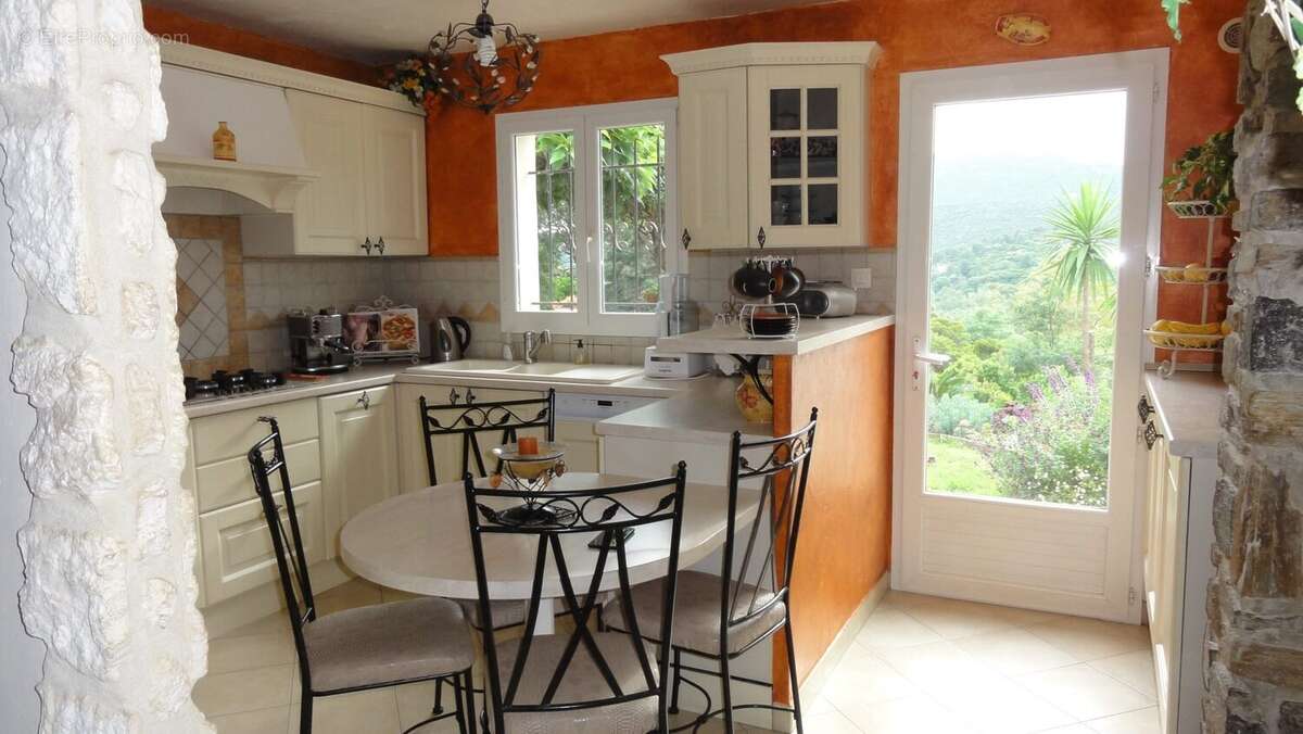 Maison à LA CROIX-VALMER