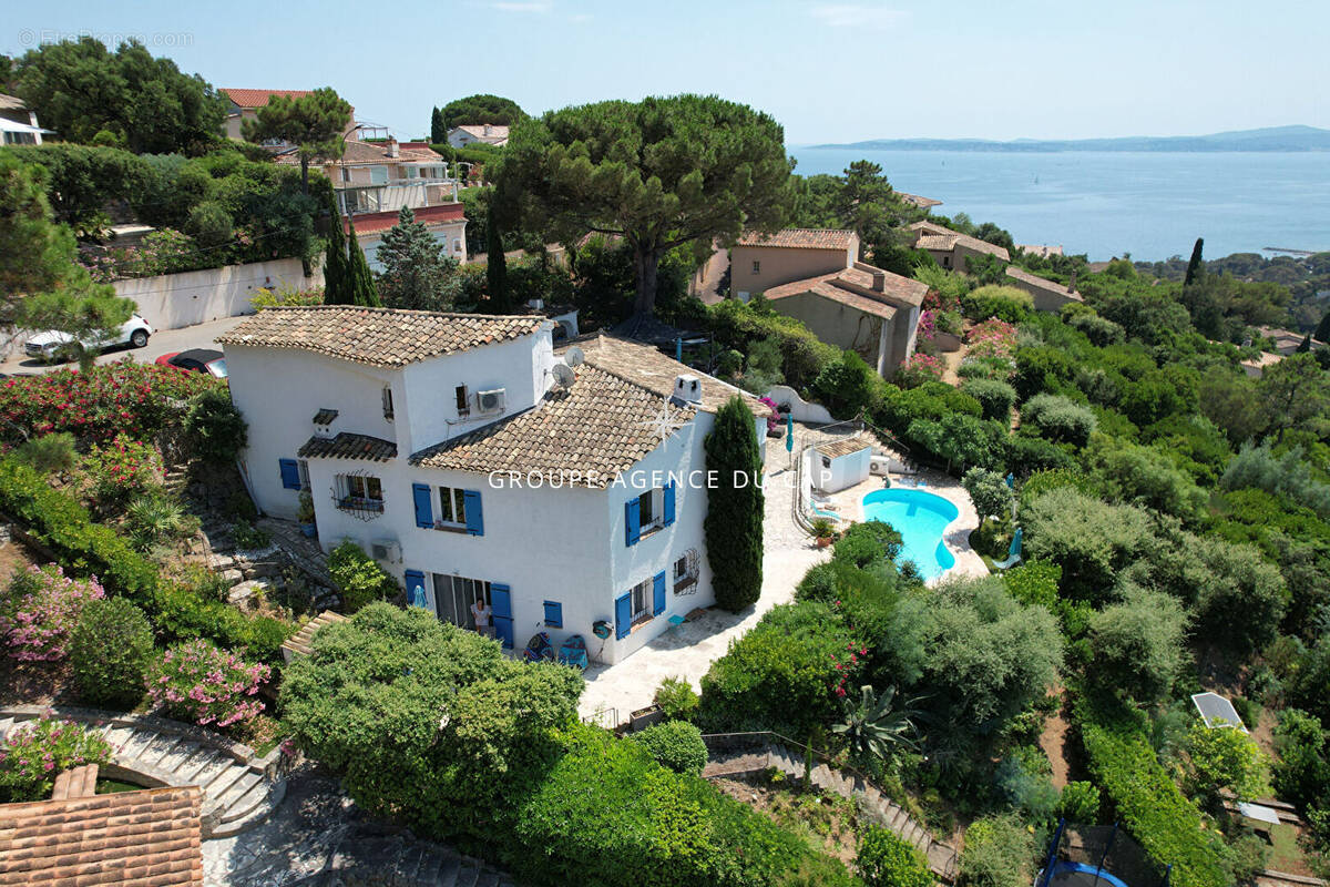 Maison à LES ISSAMBRES