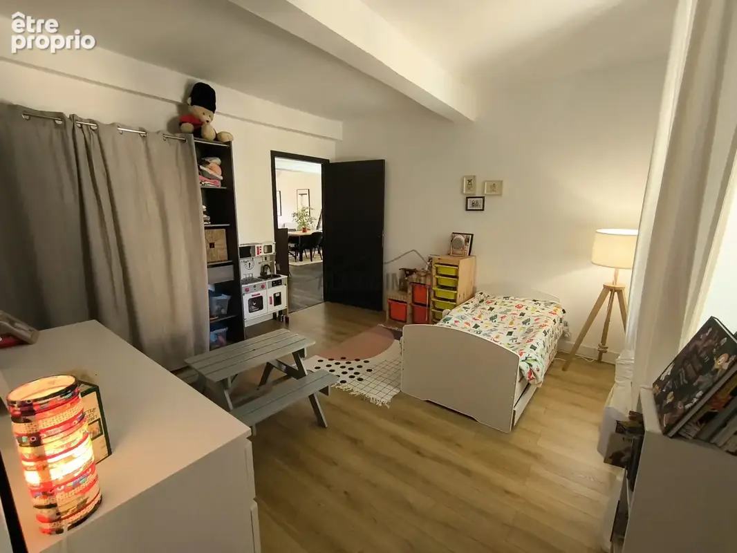 Superbe maison de charme avec double garage, terrasses, cave à vin... - photo 14