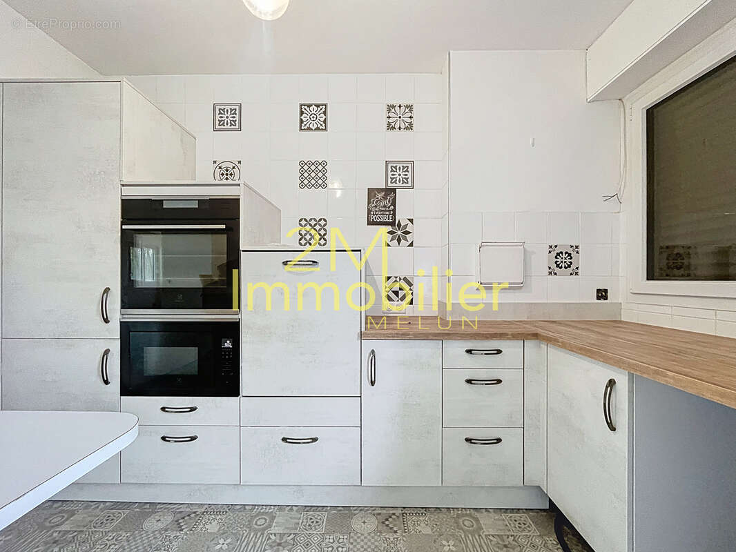 Appartement à VAUX-LE-PENIL