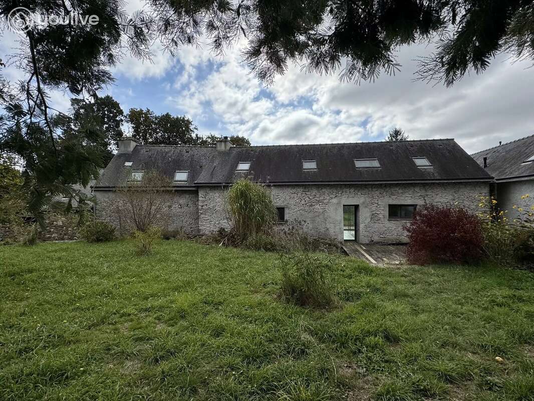 À vendre – PONTIVY nord  Authentique longère au calme au nord  NOYAL PONTIVY - photo 16