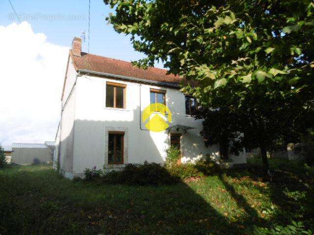 Maison à TOURNON-SAINT-MARTIN