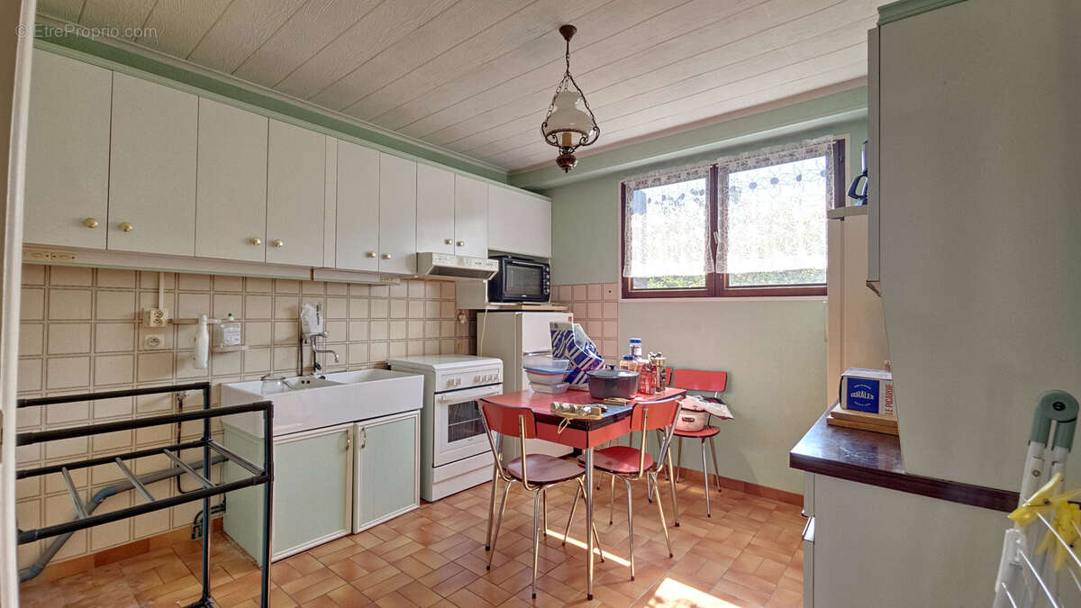 BLANZAT, maison au calme 3 chambres - photo 9