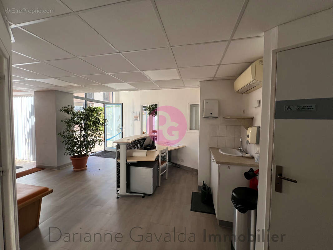 Commerce à DECAZEVILLE