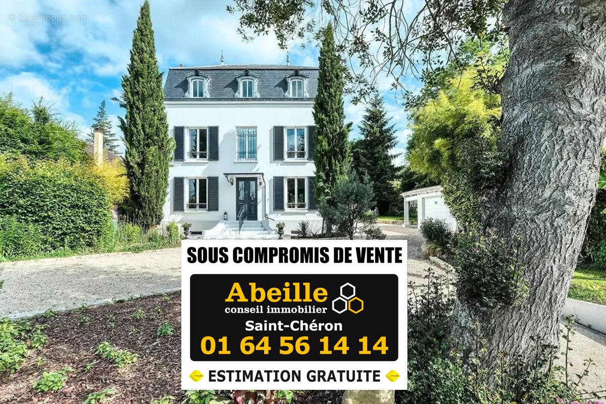 Maison à SAINT-CHERON