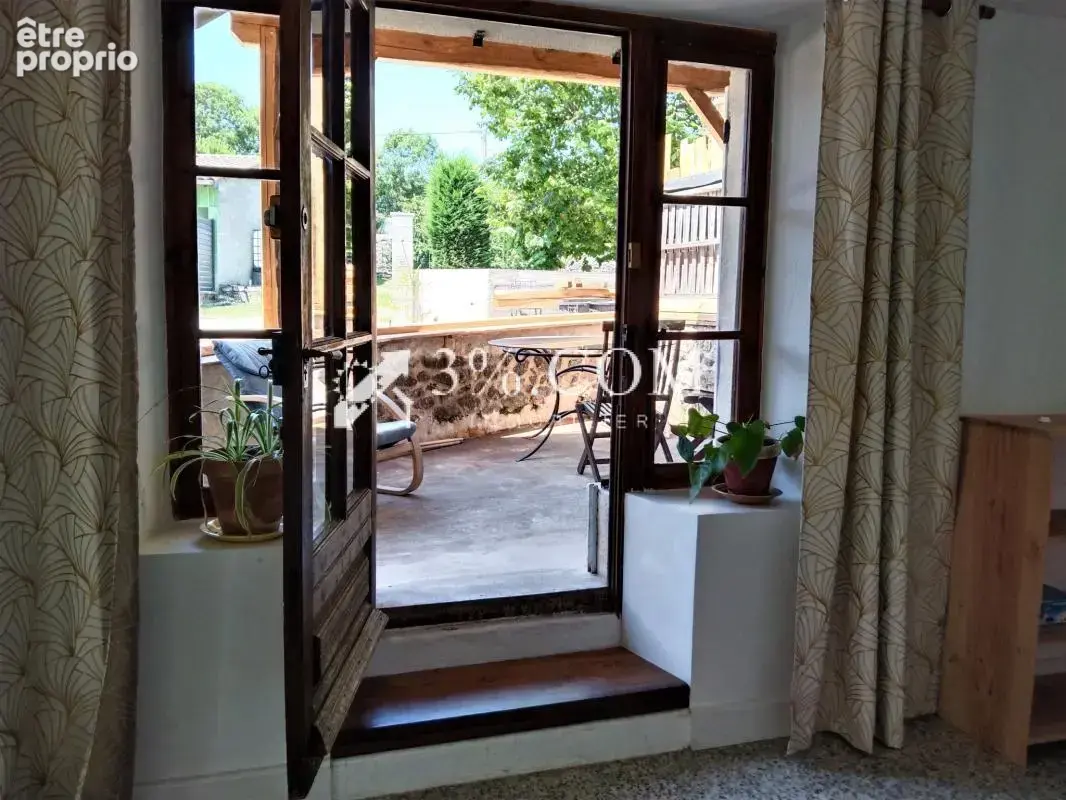 Maison de village en pierre avec terrasse - photo 3