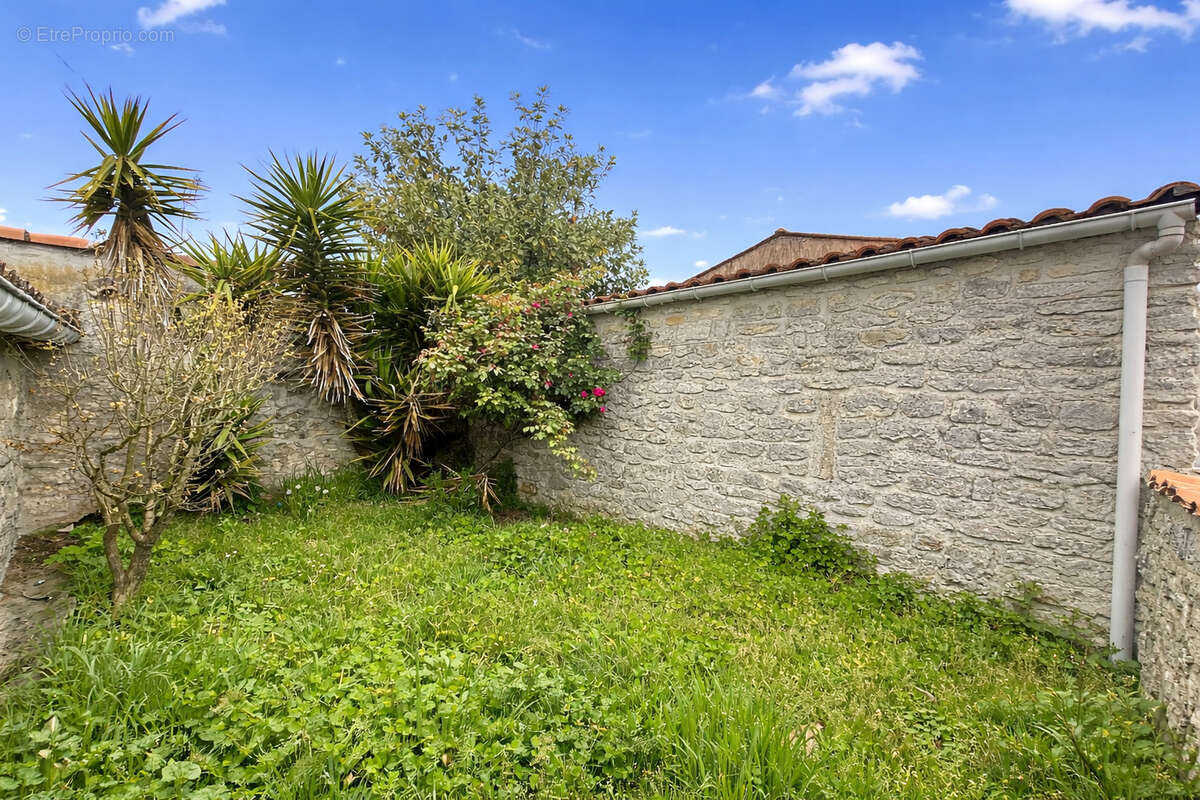 Maison à SAUJON