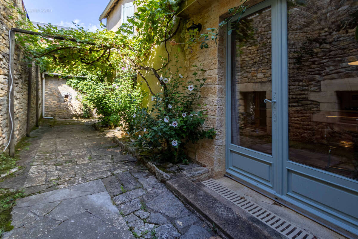 Maison à SARLAT-LA-CANEDA