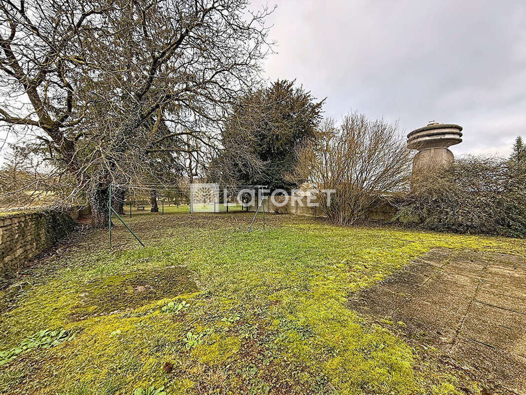 Appartement à LIFFOL-LE-PETIT