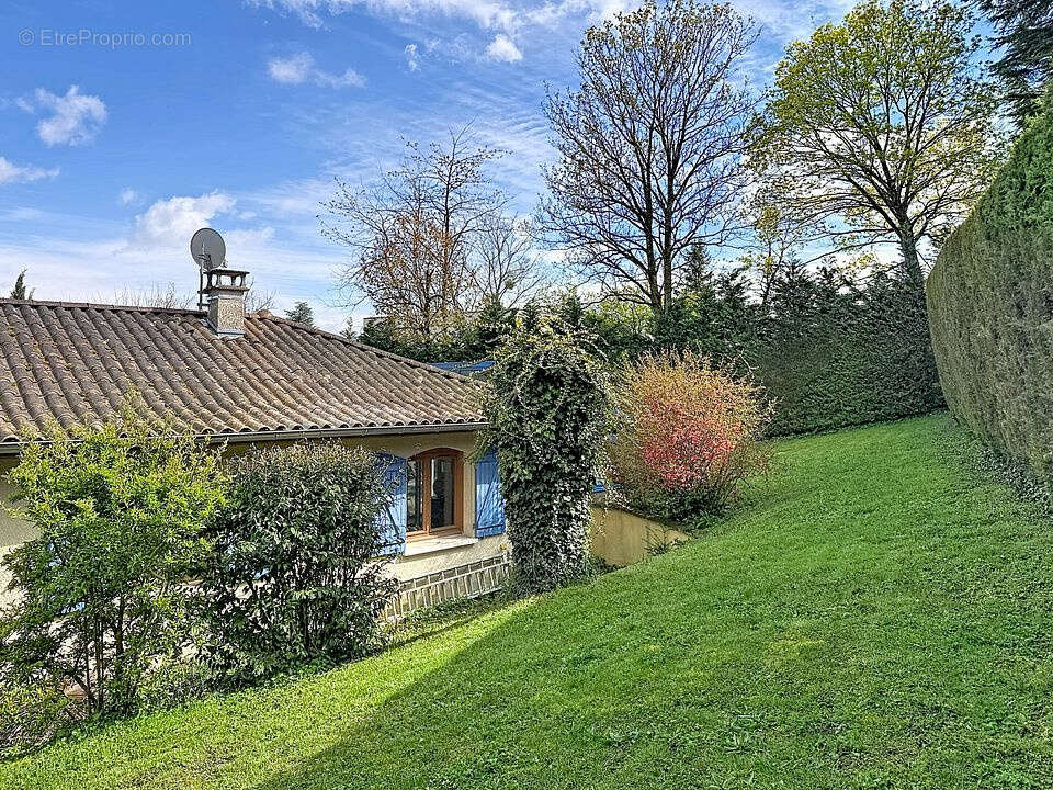 Maison à SAINT-CYR-AU-MONT-D'OR