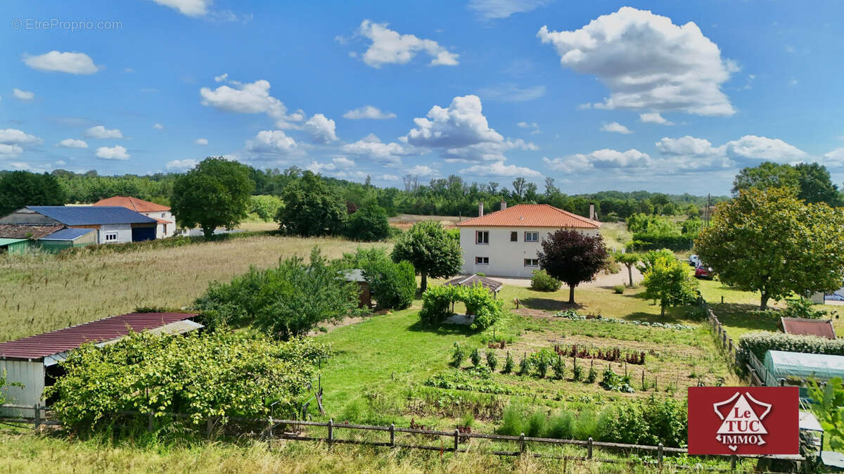 Maison à SAINT-SYLVESTRE-SUR-LOT