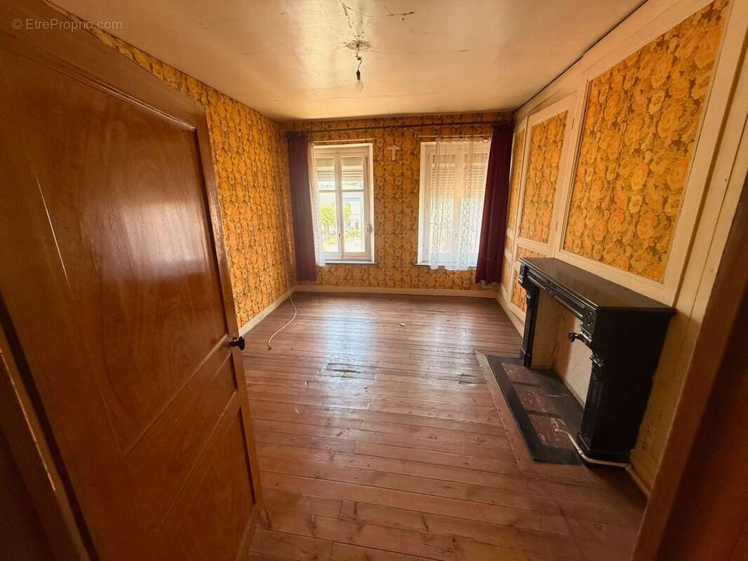  À VENDRE – Maison de Maître de caractère – Glageon (59132) - photo 7