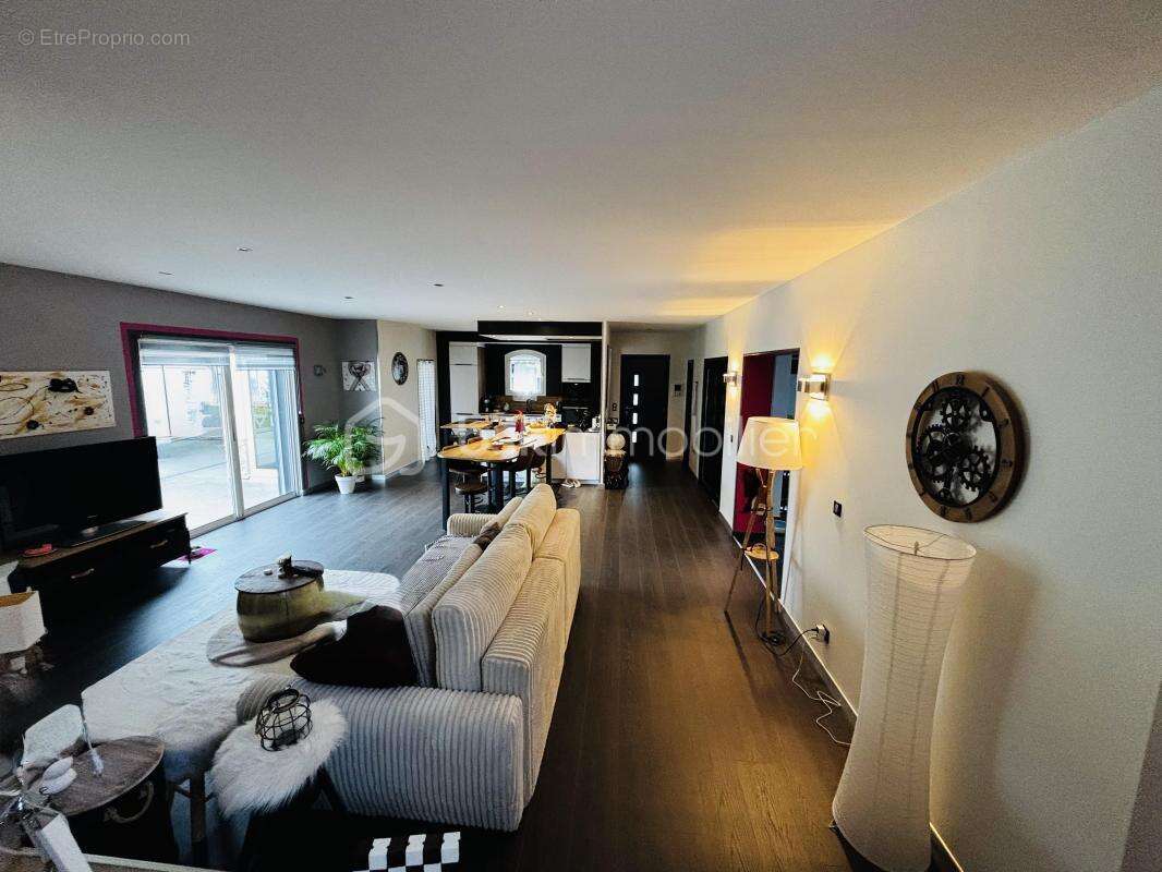 Maison à TALLENDE