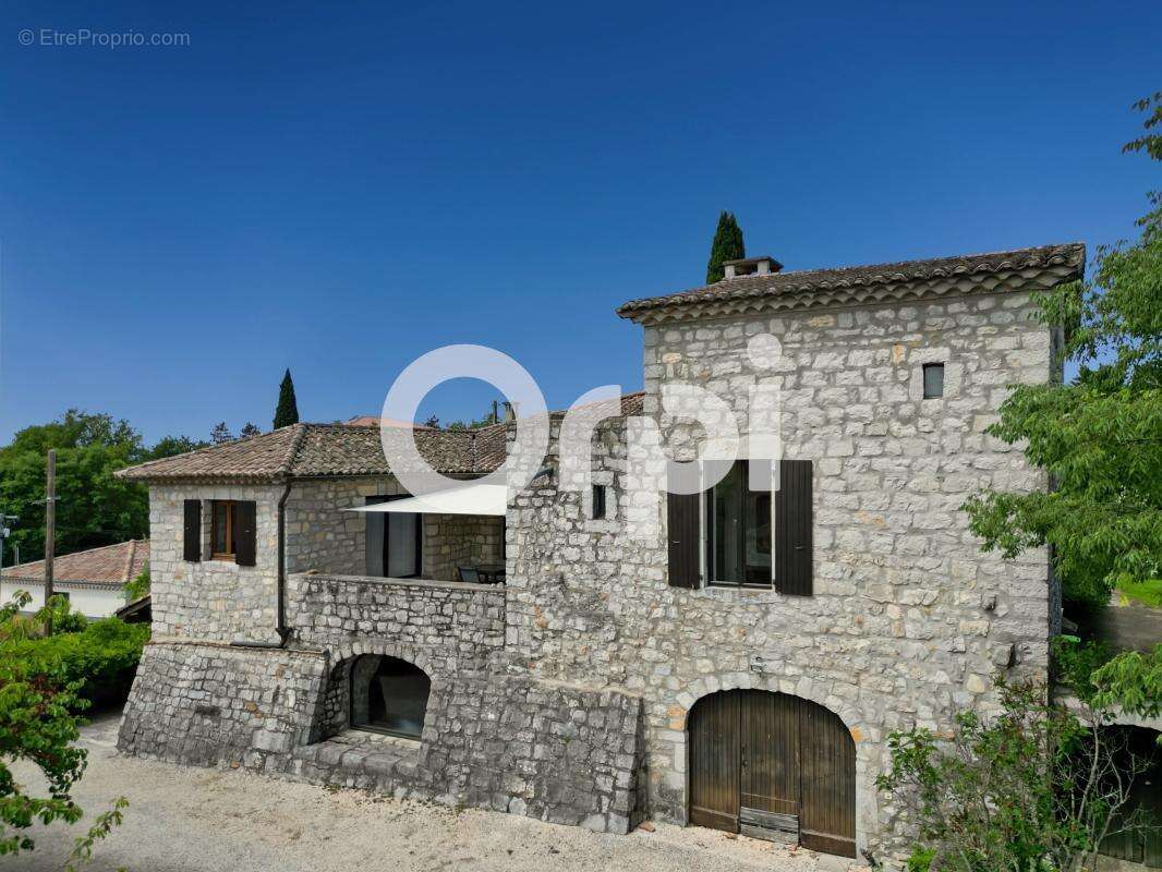 Maison à RUOMS