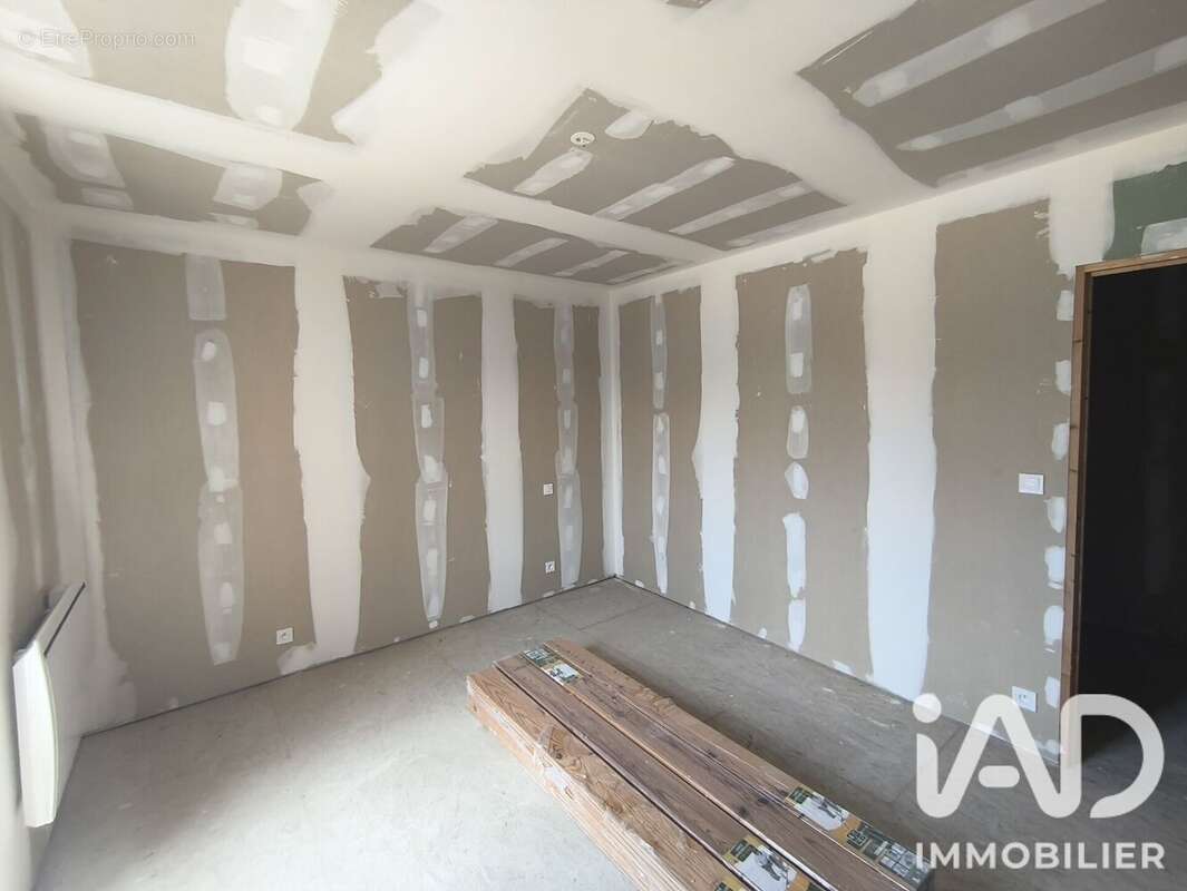Maison 99 m² à Chenay  - photo 7