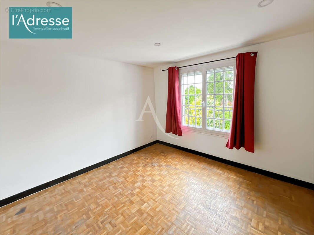 Maison à MEZY-SUR-SEINE
