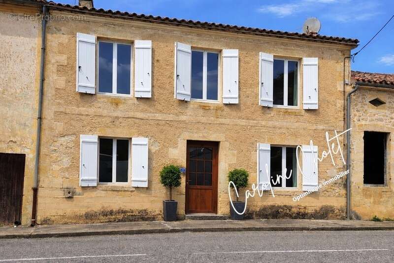 Maison à CLEYRAC