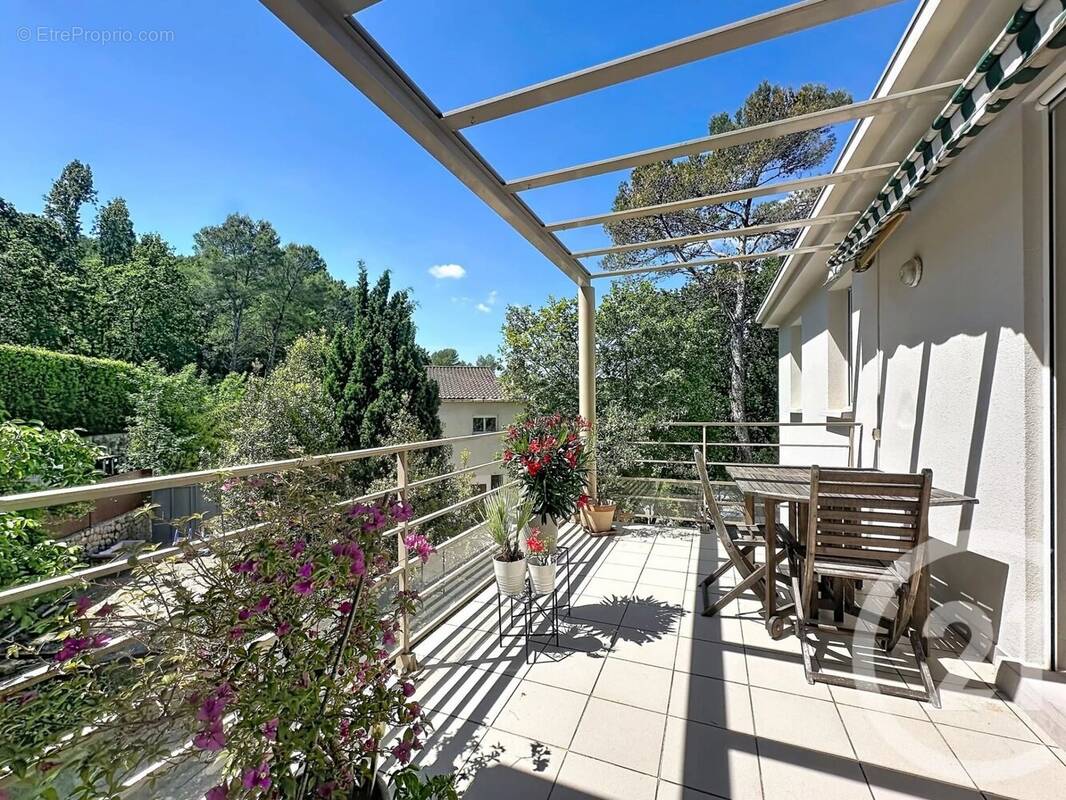 Appartement à MOUGINS