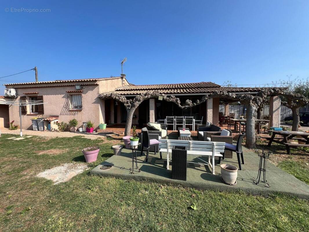 Photo 1 - Maison à LE LUC