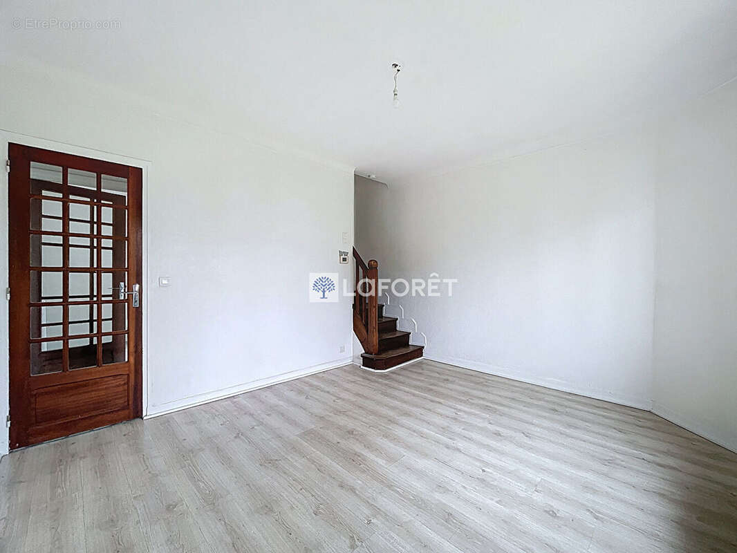 Maison à NOTRE-DAME-DE-GRAVENCHON