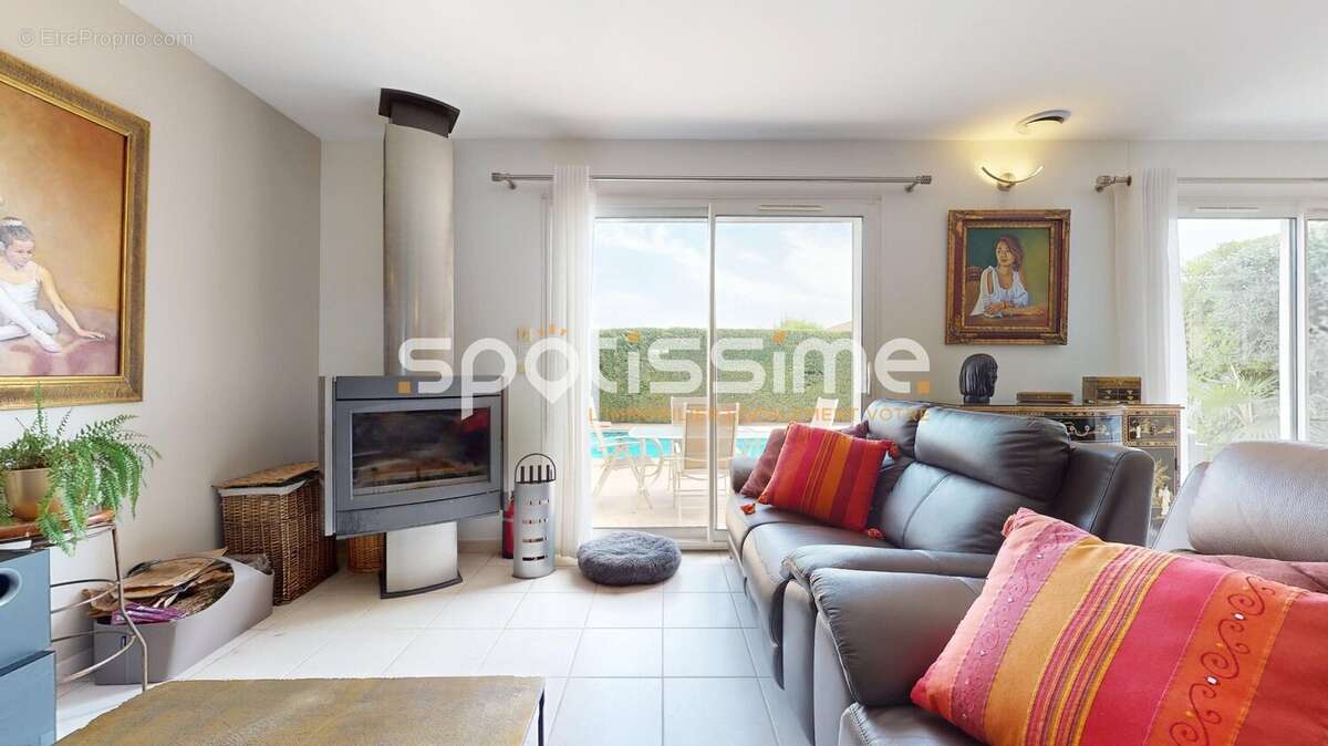 Maison à SAUVIAN