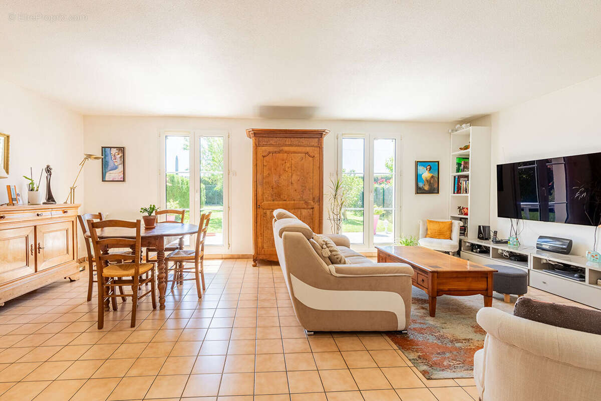 Maison à VILLEJUST