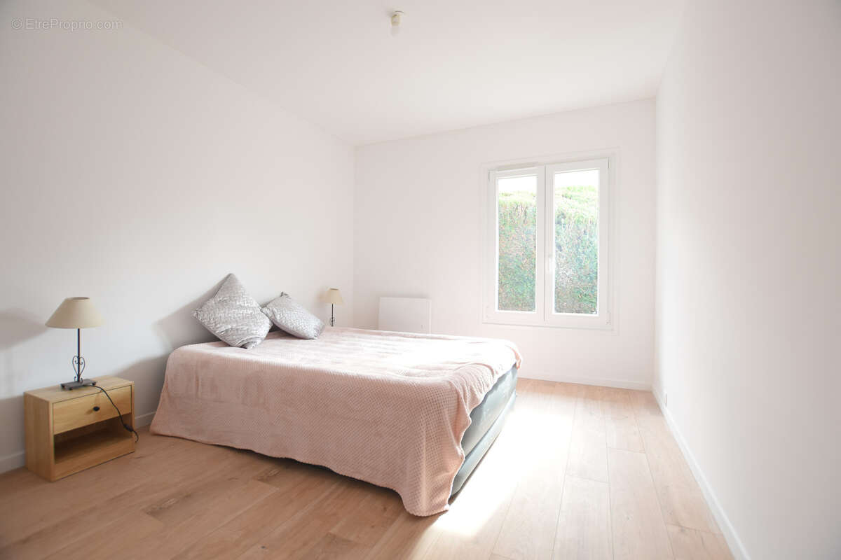 Maison à LES ESSARTS-LE-ROI