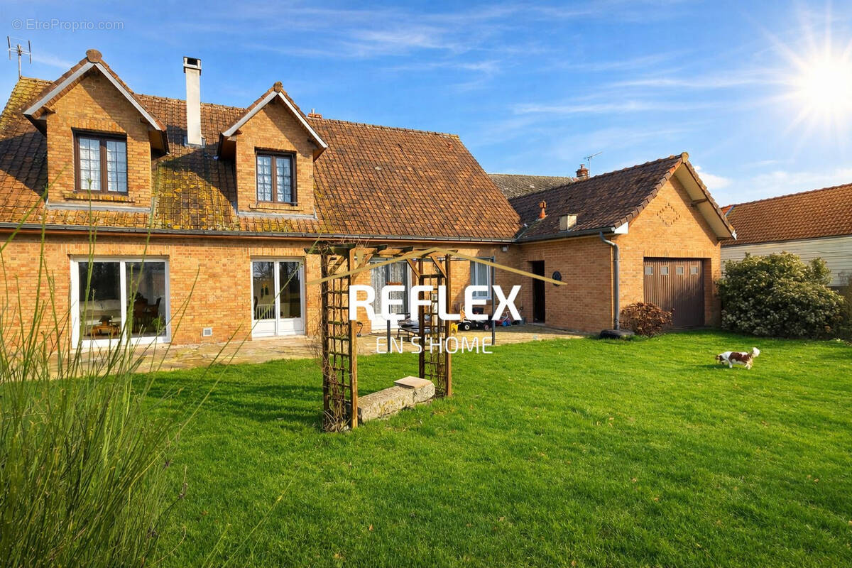 Maison à NEUVILLETTE