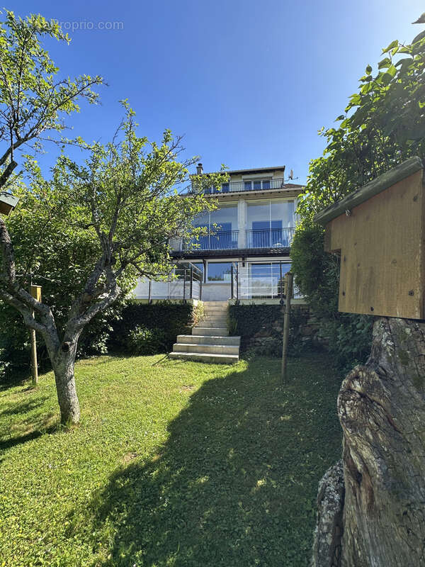 Maison à VAUX-LE-PENIL