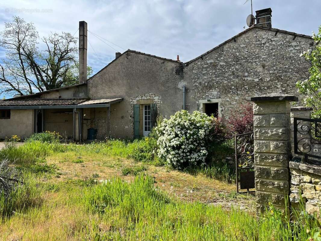 Maison à FAUX