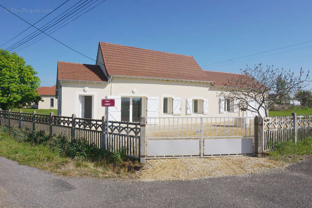 Maison à PARAY-LE-MONIAL
