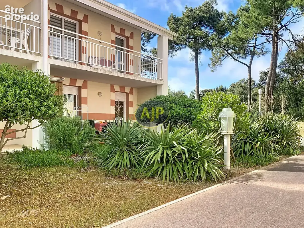 Appartement à LE VERDON-SUR-MER