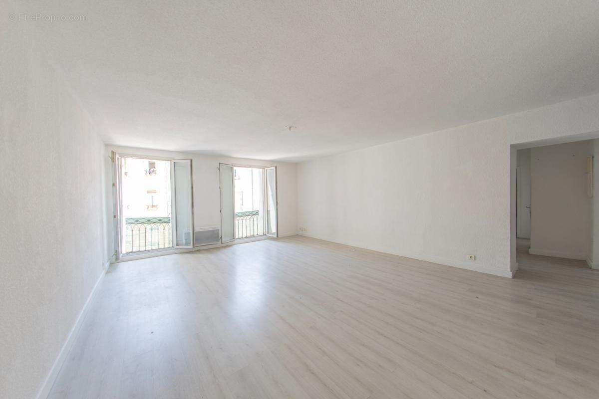Clermont-l’hérault (34800) – appartement 4 pièces – 3 chambres – séjour 30m² – exposition sud-est – dpe b - photo 2