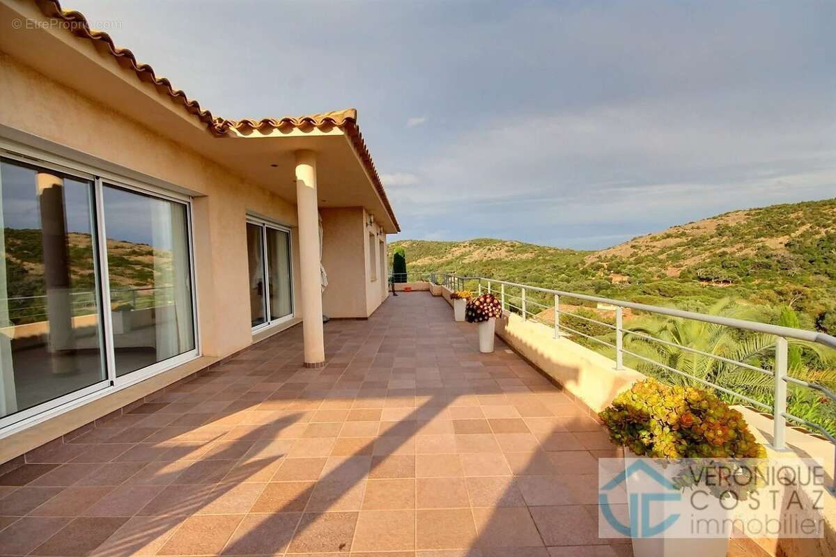 Maison à PORTO-VECCHIO