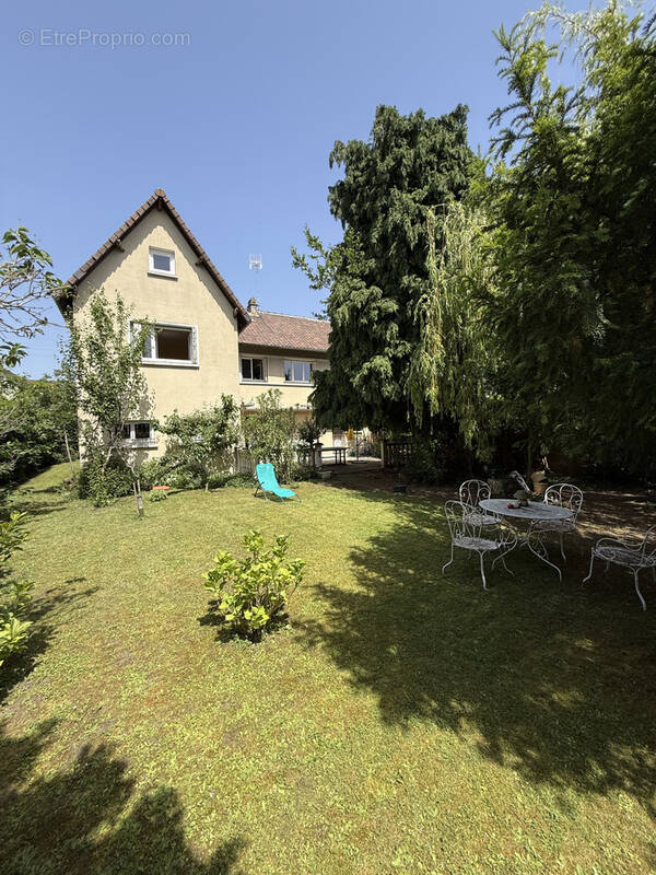 Maison à LE BLANC-MESNIL