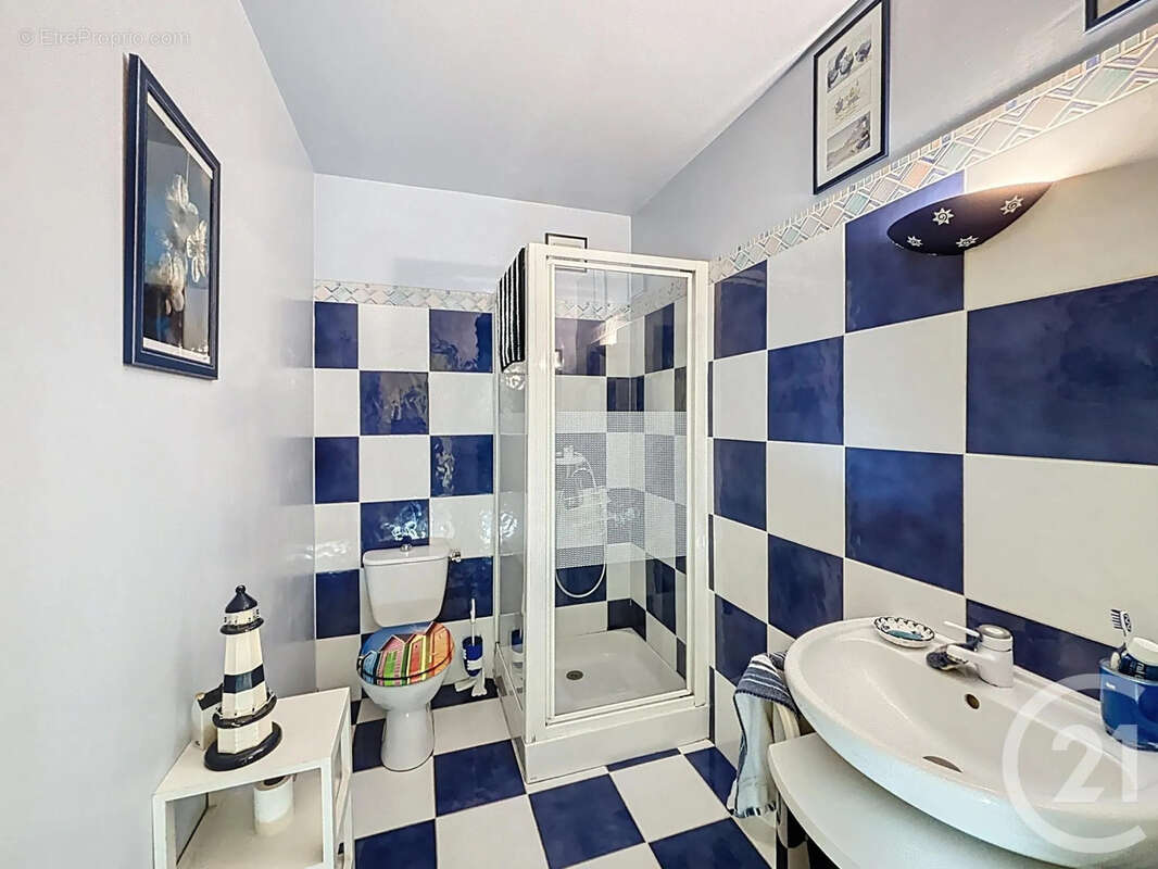 Maison à SAVIGNY-LE-TEMPLE